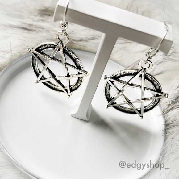 Pentagram Earrings - Picture 2 of 3